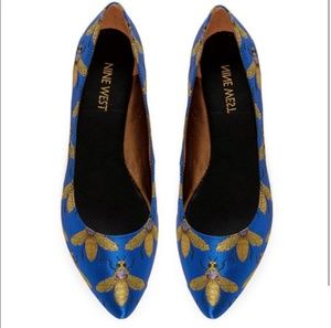 Blue and gold bee flats